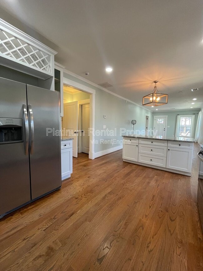 Building Photo - 301 Fletcher St SW