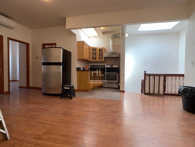 Building Photo - 74 STREET