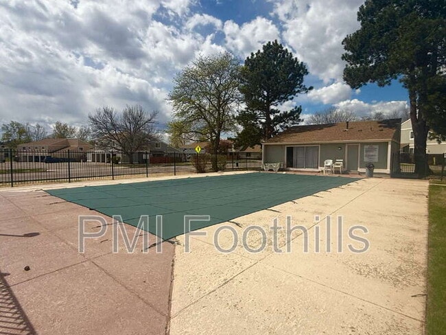 Building Photo - 8788 Chase Dr