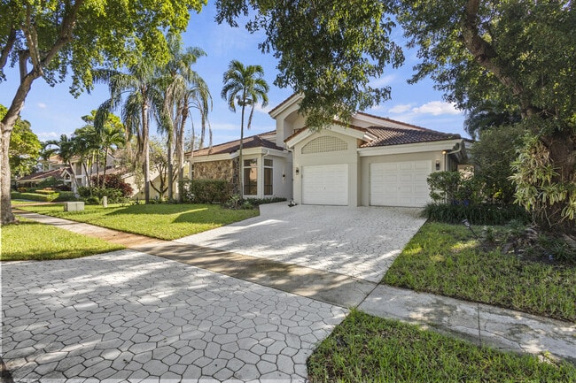 Building Photo - 4798 NW 25th Way