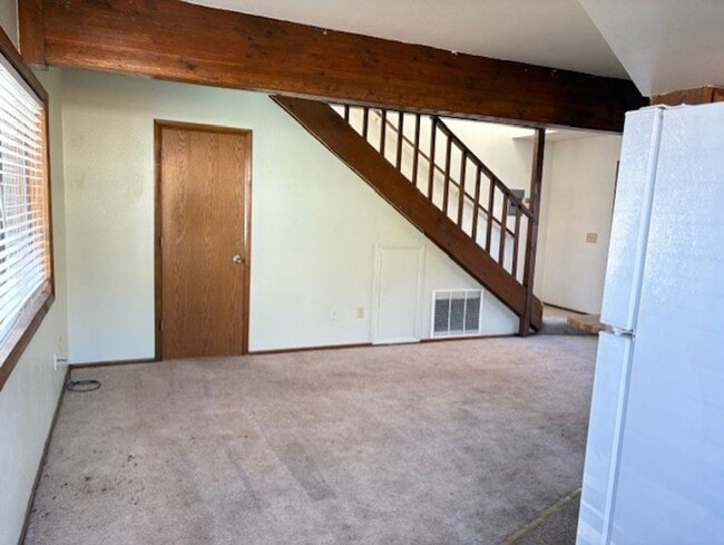 Building Photo - 975 Wilson Ave