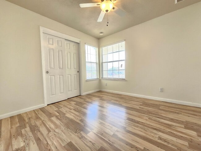 Building Photo - 3 Bed, 2 Bath Home w/ 2-Car Garage – $1750...