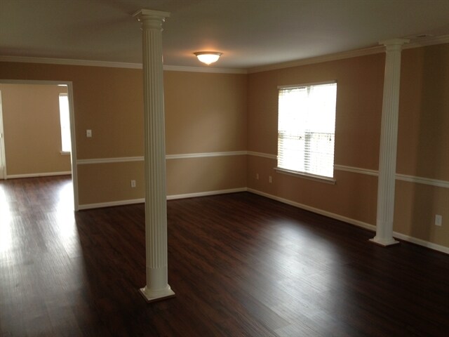 Building Photo - 244 Royalton Rd