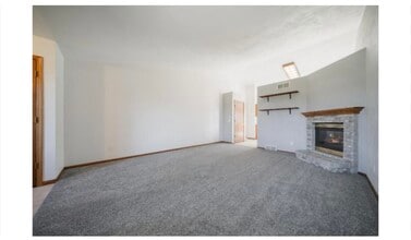 Building Photo - 5769 Skippers Ln