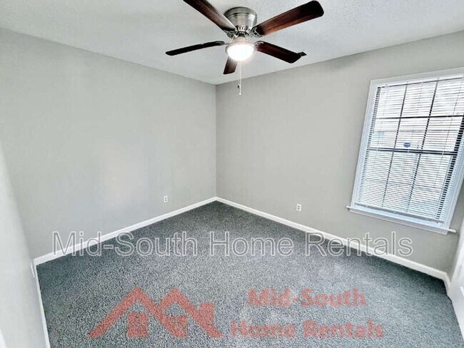 Building Photo - 6001 Cedarcrest Ct