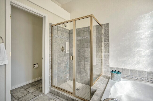 Building Photo - 4884 Sanctuary Grove