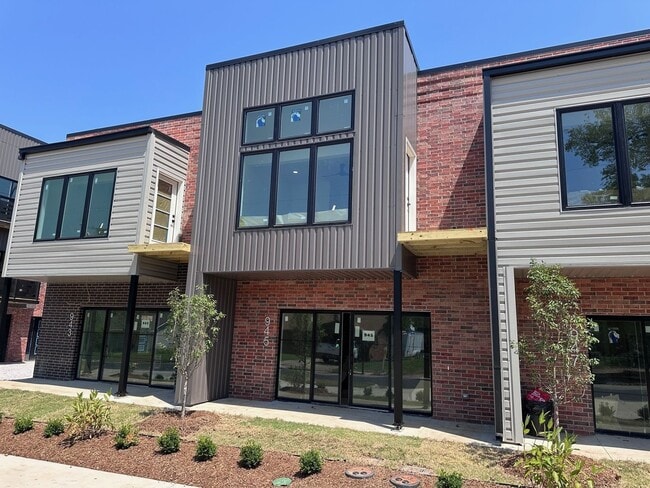 Primary Photo - ***949 SE 10th Street***