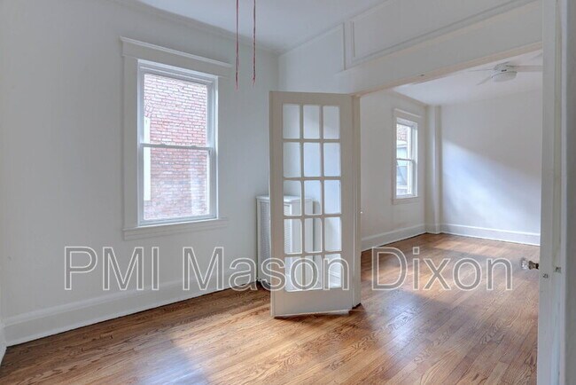 Building Photo - 2417 Eutaw Pl