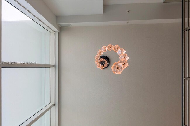 Building Photo - 41 SE 5th St