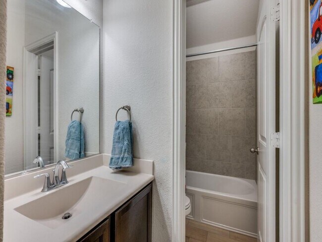 Building Photo - 9108 Bronze Meadow Dr