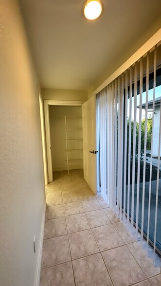 Building Photo - 3013 14th St SW