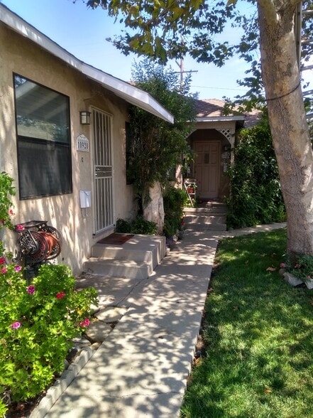 Primary Photo - 10920 Culver Blvd