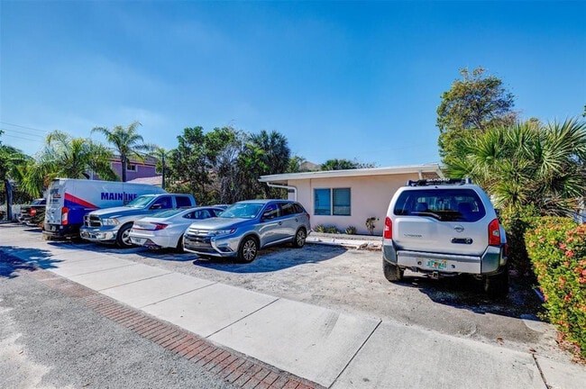 Building Photo - 4609 Bougainvilla Dr