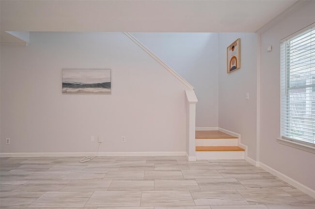 Building Photo - 5914 Clerkenwell Dr