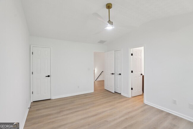 Building Photo - 2864 Vining Ridge Terrace