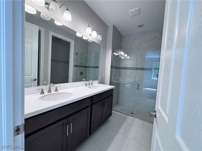 Building Photo - 1069 Tranquil Brk Dr