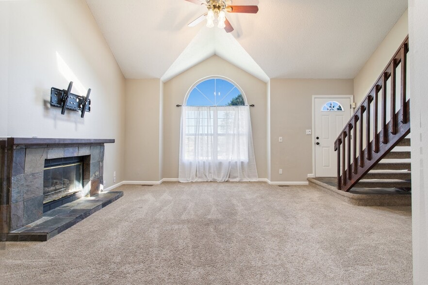 Building Photo - 6450 Stonehedge Dr