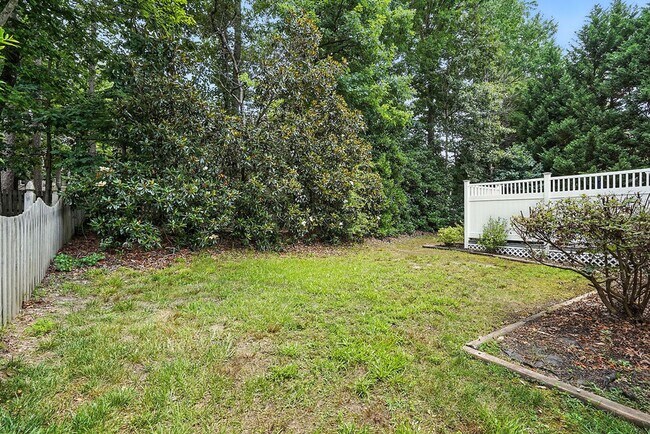 Building Photo - 210 Roebling Ln
