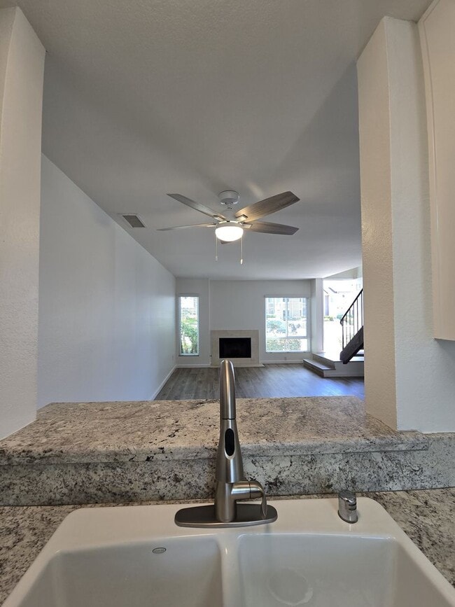 Building Photo - Coastal Living: 2-Bed, 1.5-Bath Townhome w...