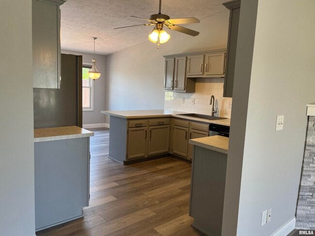 Building Photo - 1704 Tern Pl