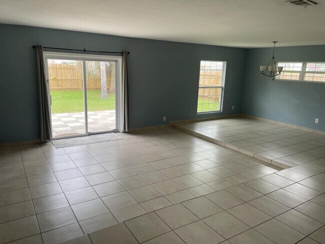 Building Photo - 8311 Millwood Dr