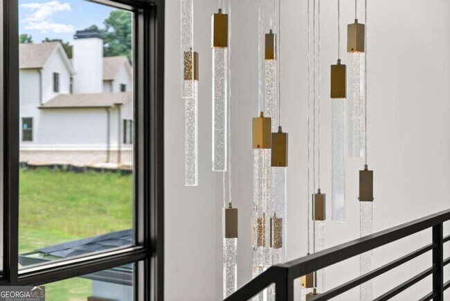 Building Photo - 151 S Pointe Dr