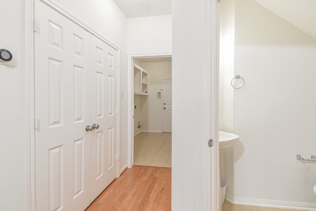 Building Photo - 14603 Kings Head Dr