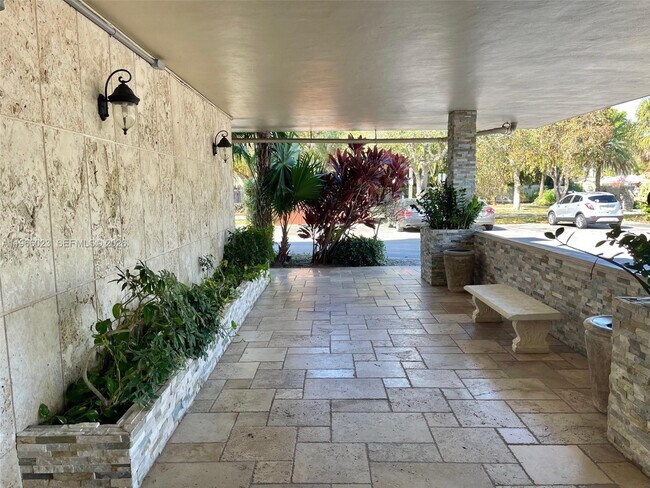 Building Photo - 4700 Washington St