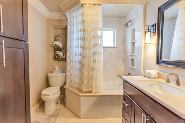 Building Photo - Beautiful Southside Los Banos Rental