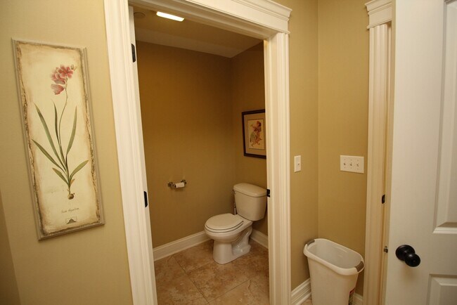 Building Photo - 10765 Clock Tower Dr