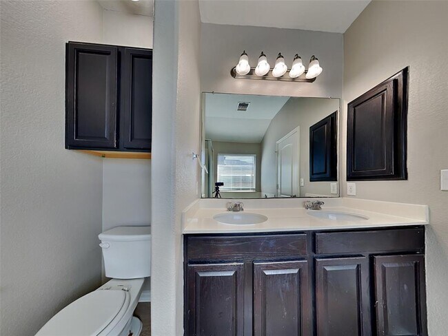 Building Photo - 12204 Timber Arch Ln