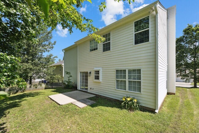 Building Photo - Stunning 4BD, 2.5BA Durham Home in a Prime...