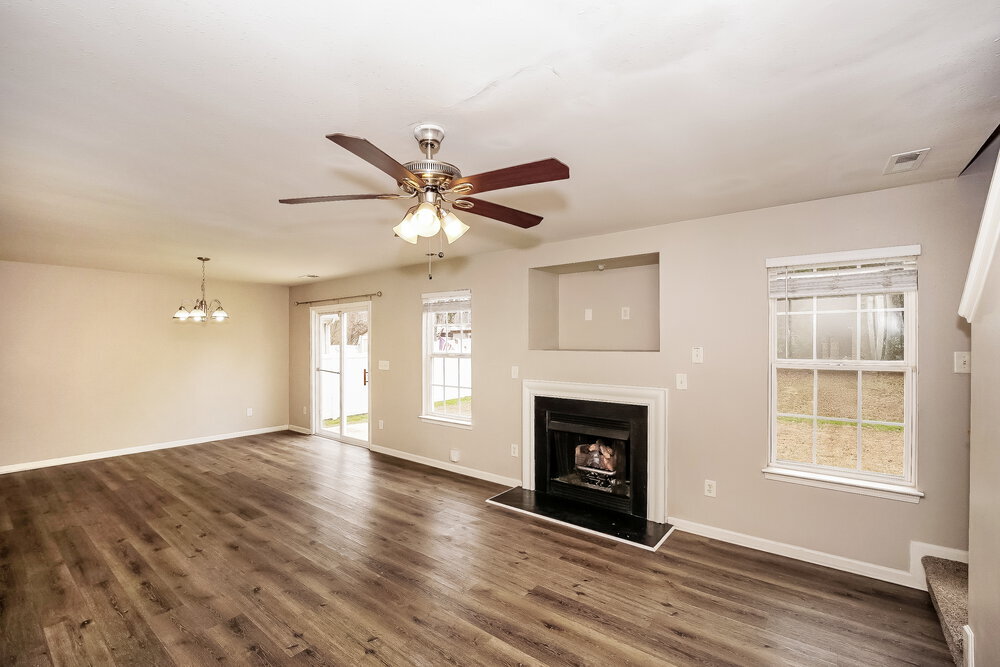 Building Photo - 5113 Autumn Oak Dr