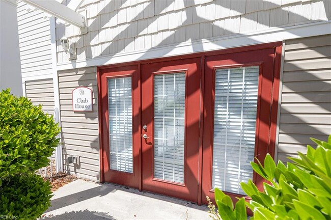 Building Photo - 5212 Nuthall Dr