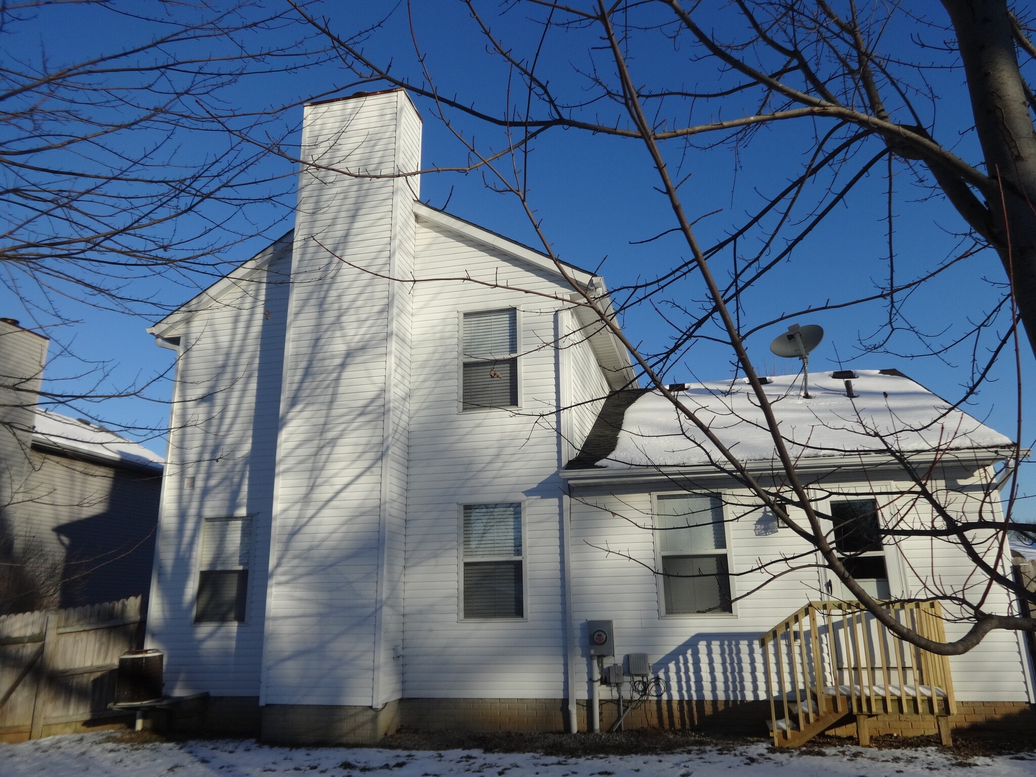 Building Photo - 4633 Stratford Ln