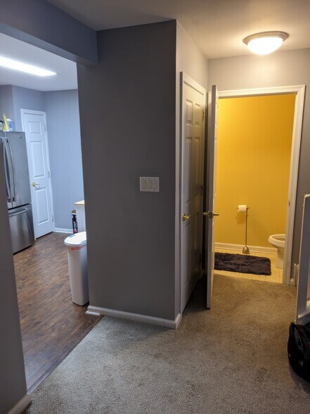 Building Photo - 243 Brookfield Dr