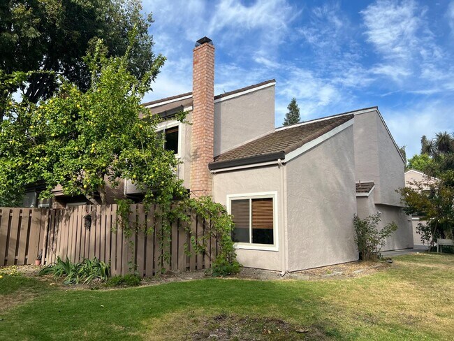 Building Photo - 2598 Knightsbridge Ln