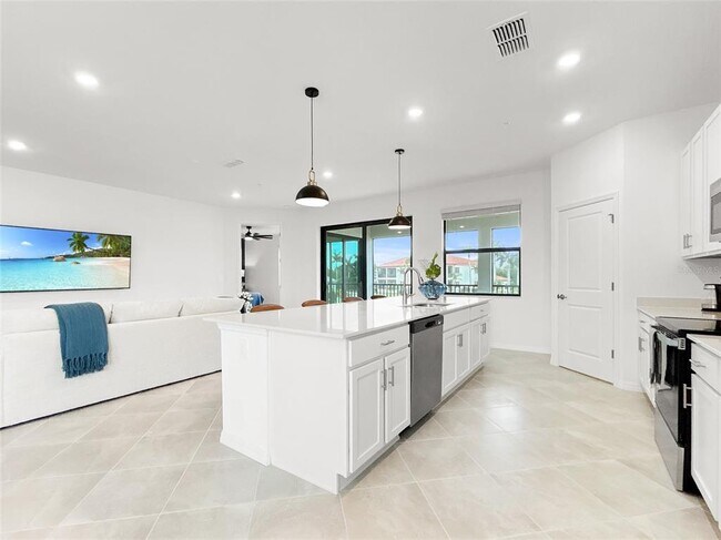 Building Photo - 5552 Summit Point Cir