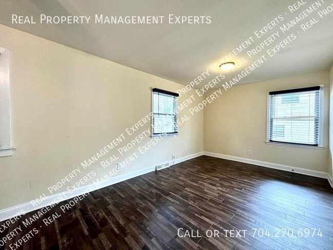 Building Photo - Stunning 4BR/3BA Home in Charlotte!