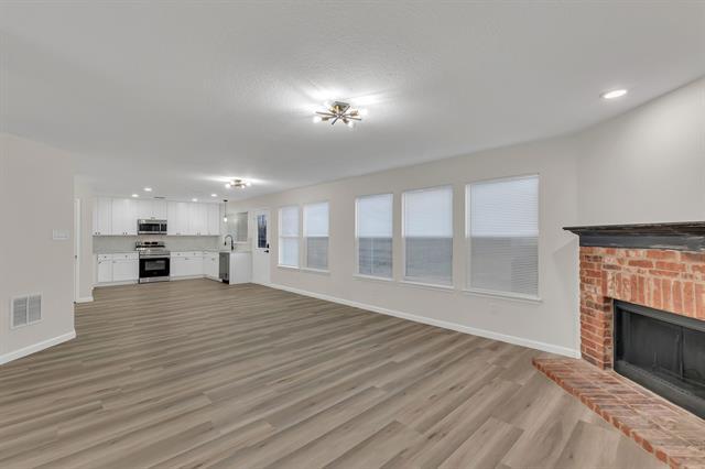 Building Photo - 438 Stanley Falls Dr