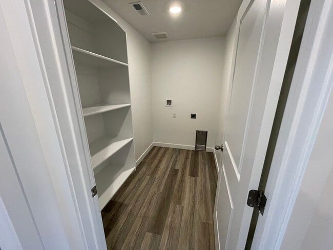 Building Photo - Brand New 3-Bed/2.5 Bath Town Home