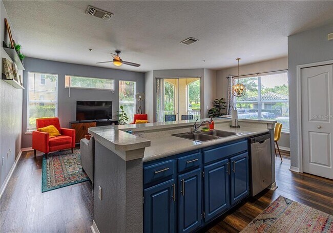 Building Photo - 8913 Legacy Ct
