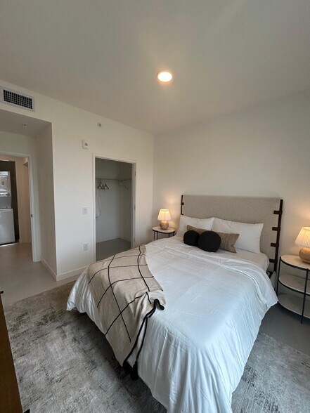 Primary Photo - 20430 NW 20th Ct