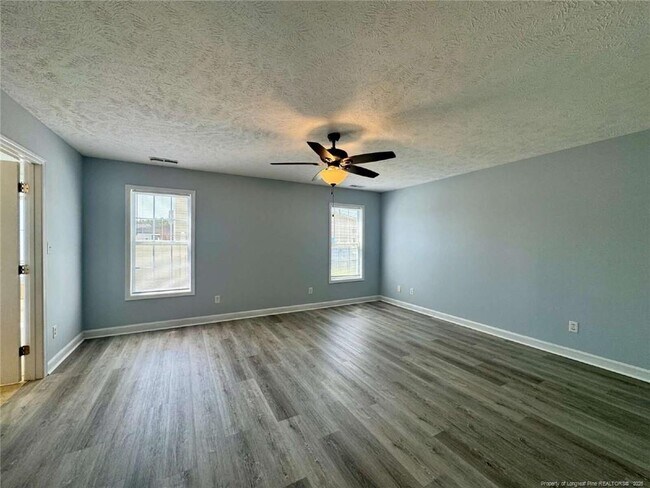 Building Photo - 231 Brightwood Dr
