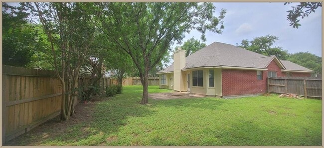 Building Photo - 9602 Meadowchase Ct