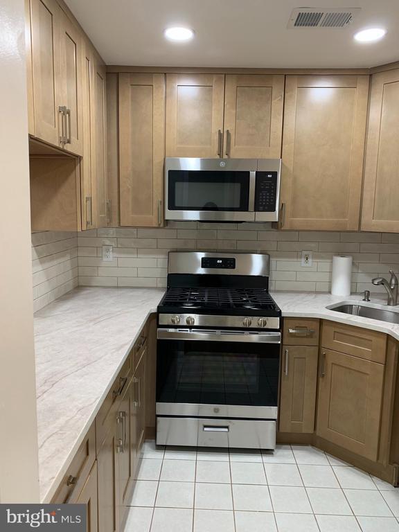 Building Photo - 44 Coral Tree Ct