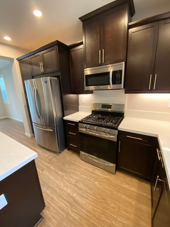 Building Photo - 3–4 Bedroom Solar Home in Rocklin – Office + Loft | Available Now