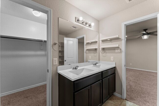 Building Photo - 18002 Sonora Brook Ln