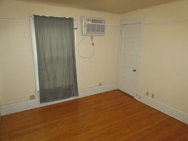 Building Photo - 123 S Brittingham Pl