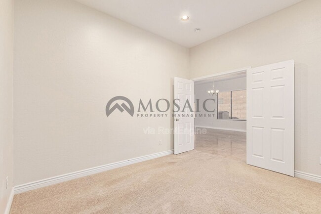 Building Photo - 745 W Citrus Way